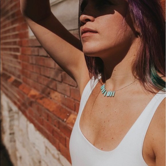 Turquoise Fringe Neckkace - Picture 3 of 4